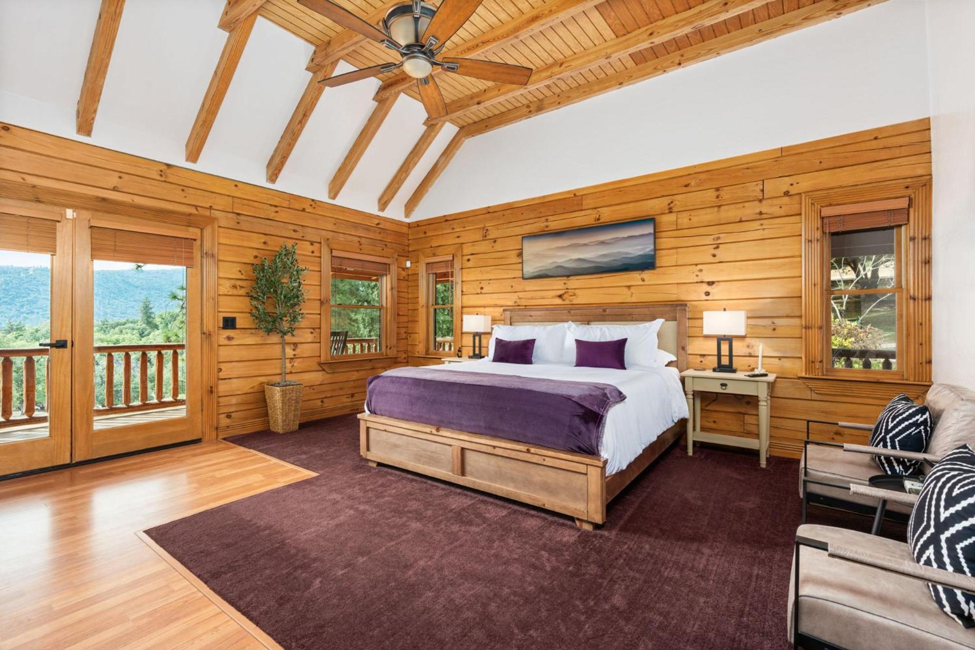 Log Oasis With Spectacular Views & Stargazing Mariposa