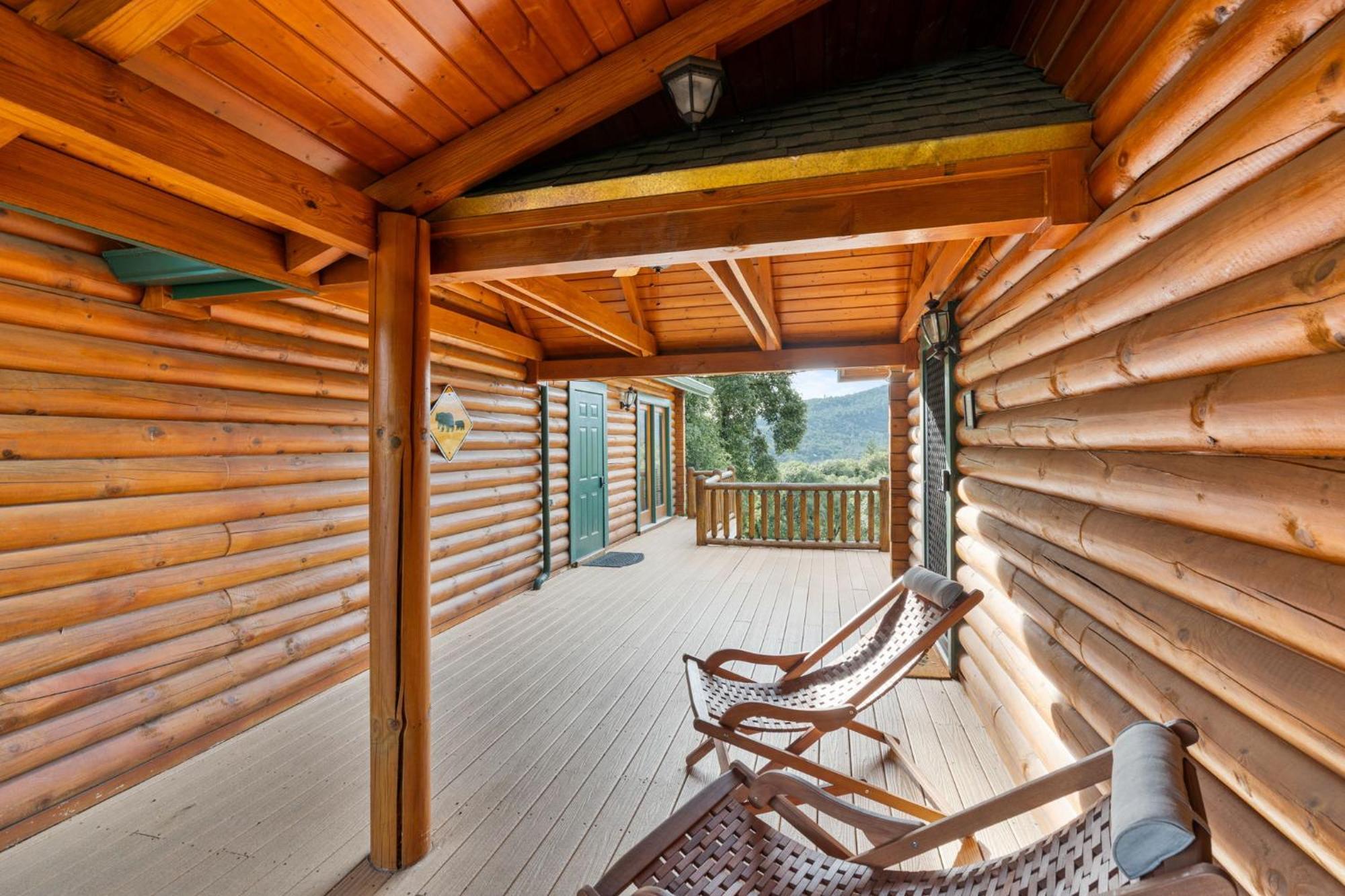 Log Oasis With Spectacular Views & Stargazing * Mariposa