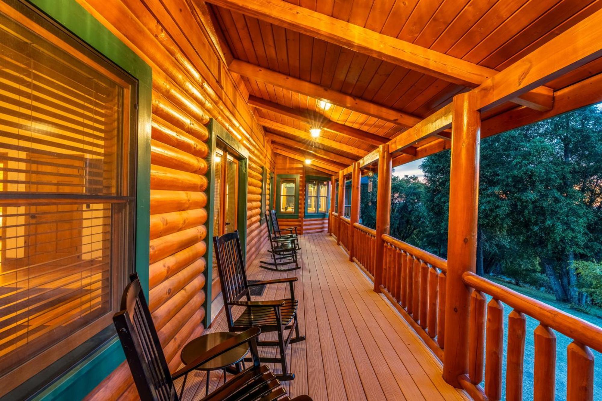 Log Oasis With Spectacular Views & Stargazing Holiday home