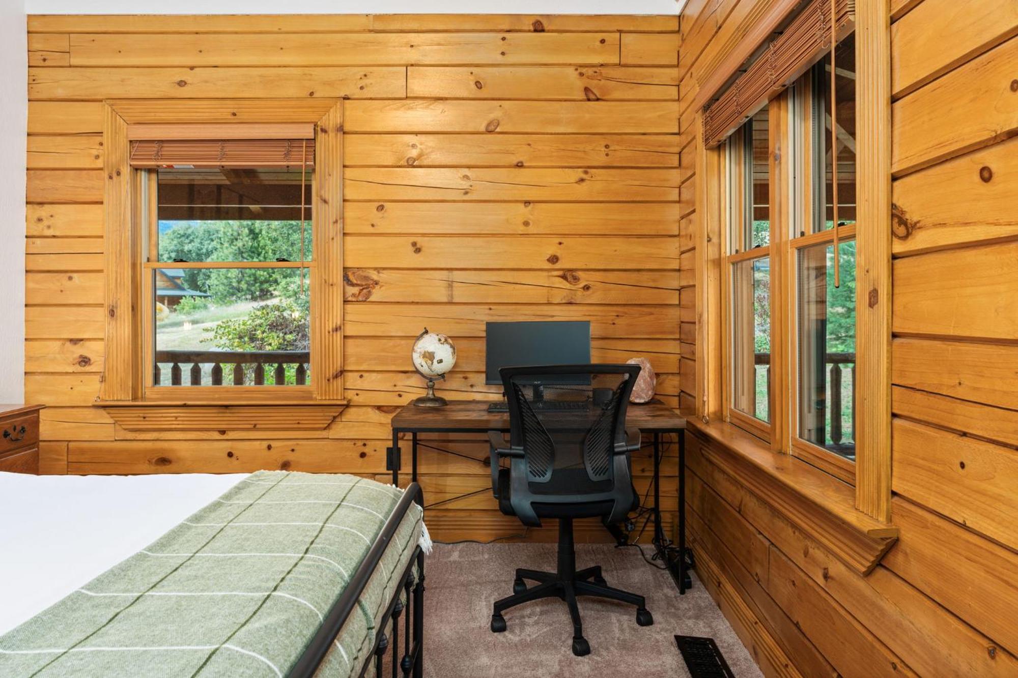 Log Oasis With Spectacular Views & Stargazing Holiday home Mariposa